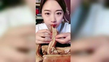 娱乐吃瓜酱女生为什么,揭秘娱乐圈背后的故事与八卦